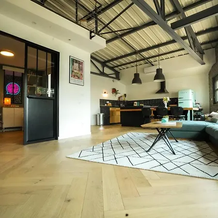 Loft Story In *