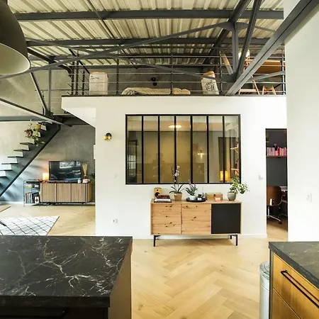 Loft Story In *