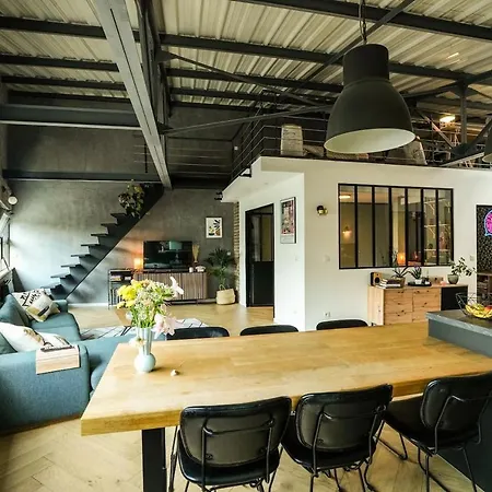 Loft Story In *