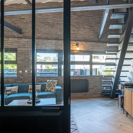 Apartment Loft Story In