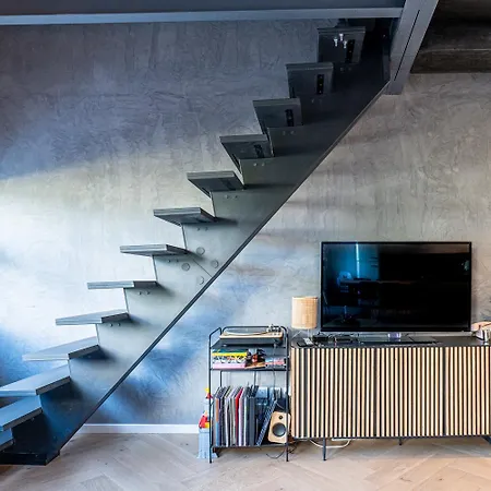 Loft Story In Apartment Annecy