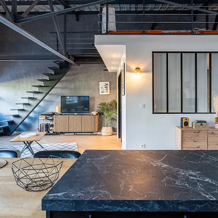 Loft Story In *