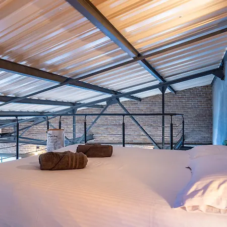 Apartment Loft Story In *