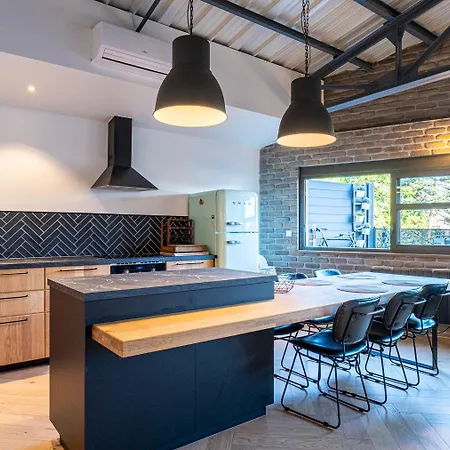 Apartment Loft Story In *