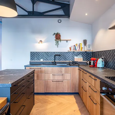 Loft Story In *